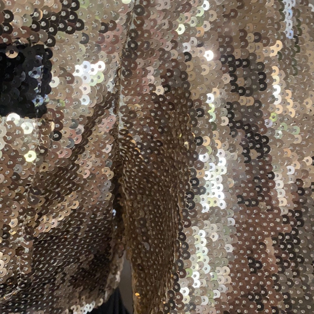Dress - Picture 8 of 8